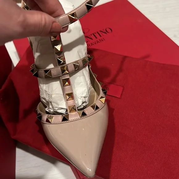 Valentino - Picture 7 of 7